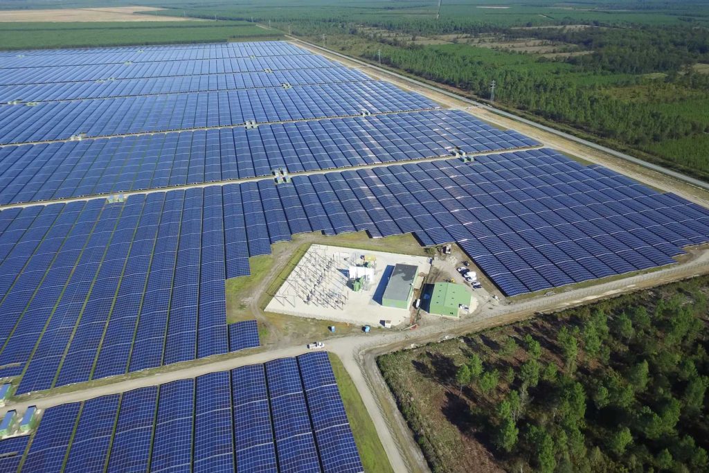 centrale-solaire-puissante-1 Découvrez la centrale solaire la plus puissante : vous ne devinerez jamais son impact