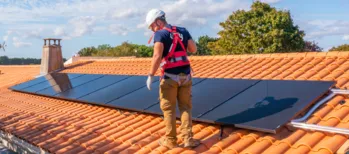 découvrez le coût des systèmes photovoltaïques hybrides, alliant énergie solaire et autres sources d'énergie. comparez les avantages financiers et écologiques de cette technologie innovante pour optimiser votre production d'énergie et réduire vos factures.