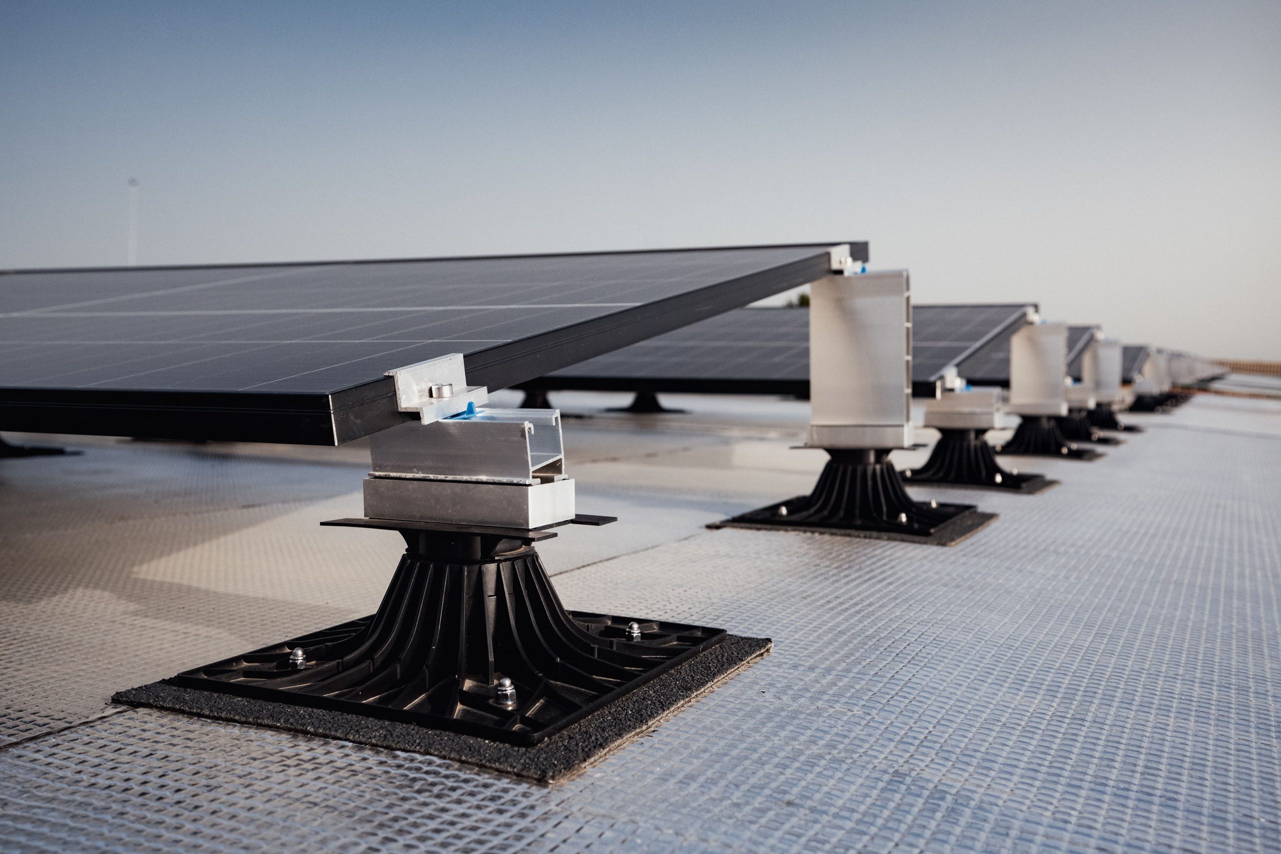 découvrez notre expertise en dimensionnement de systèmes photovoltaïques à orléans. optimisez votre installation solaire avec des solutions adaptées à vos besoins énergétiques et bénéficiez d'un accompagnement personnalisé pour maximiser votre rentabilité.