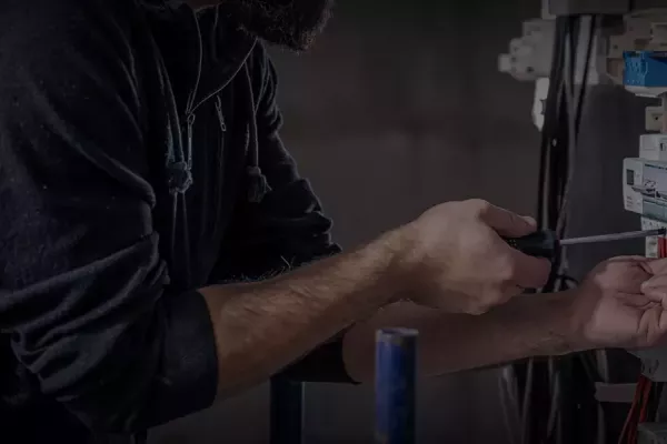 electricien-ouvert électricien autour de moi ouvert actuellement