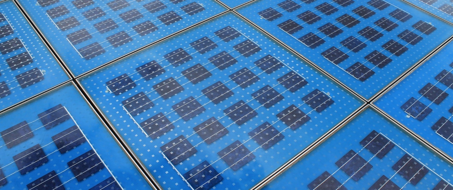 découvrez le fonctionnement et les avantages des cellules photovoltaïques, une technologie clé pour produire de l'énergie solaire renouvelable. apprenez comment elles transforment la lumière du soleil en électricité, contribuant ainsi à la transition énergétique et à la réduction des émissions de carbone.