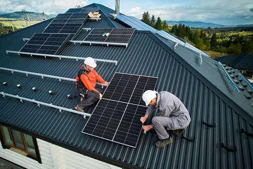 découvrez notre formation photovoltaïque à lyon, conçue pour vous initier aux énergies solaires et vous donner les compétences nécessaires pour devenir un professionnel du secteur. apprenez les bases de l'installation, de la maintenance et de l'optimisation des systèmes photovoltaïques dans un cadre pratique et stimulant.