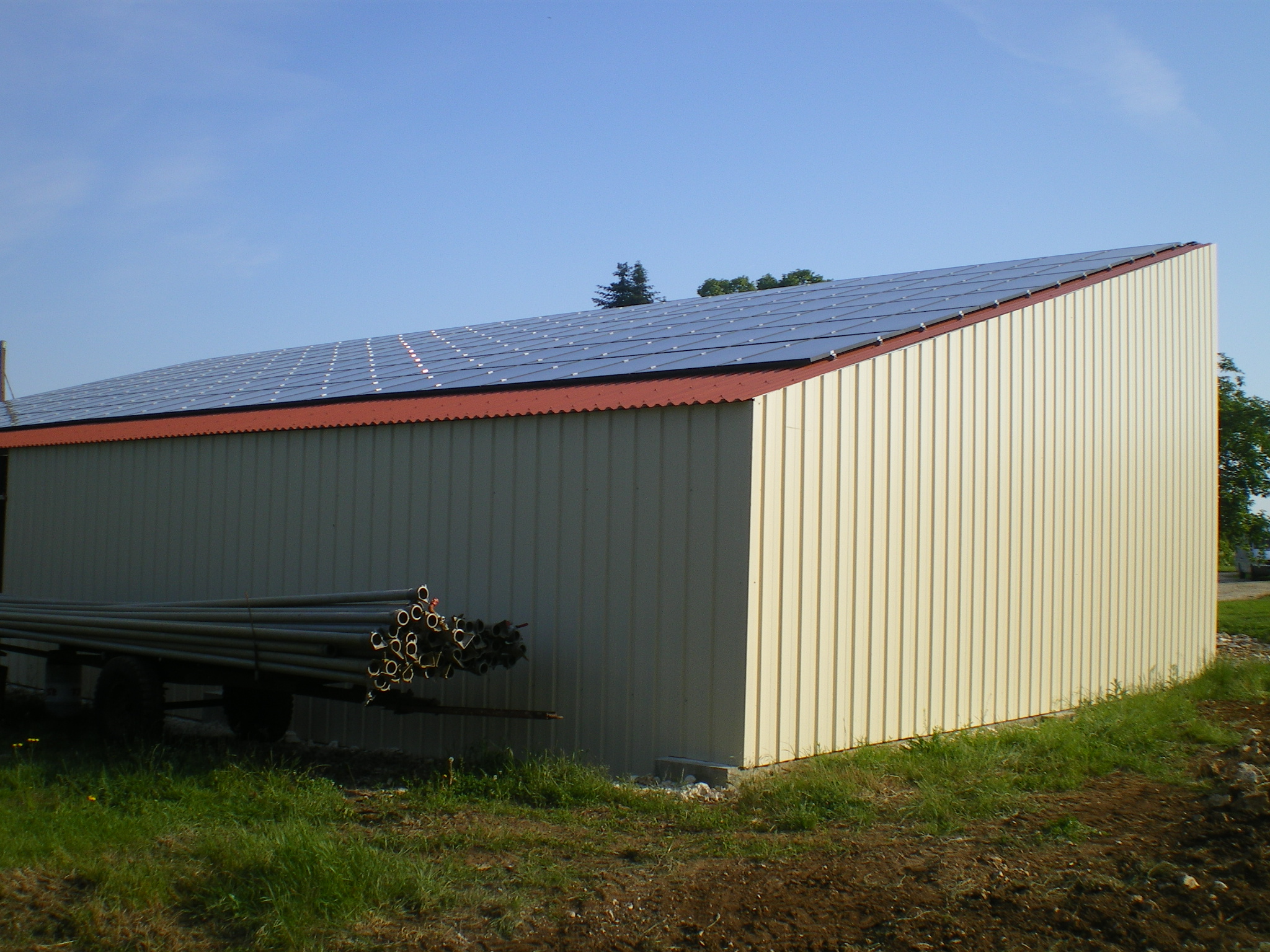 hangar-photovoltaique-36-kwc Découvrez pourquoi ce hangar photovoltaïque de 36 kWc pourrait transformer votre entreprise !