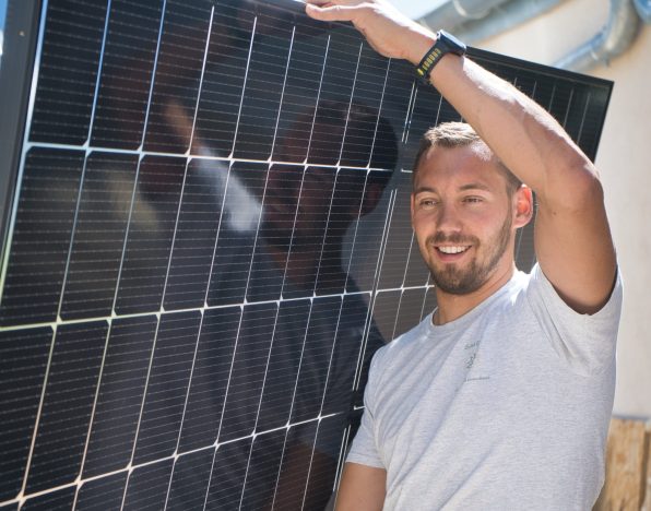 découvrez l'expertise de notre installateur de panneaux solaires à dahlenheim. profitez d'une énergie verte, réduisez vos factures d'électricité et contribuez à la protection de l'environnement grâce à nos solutions solaires sur mesure.