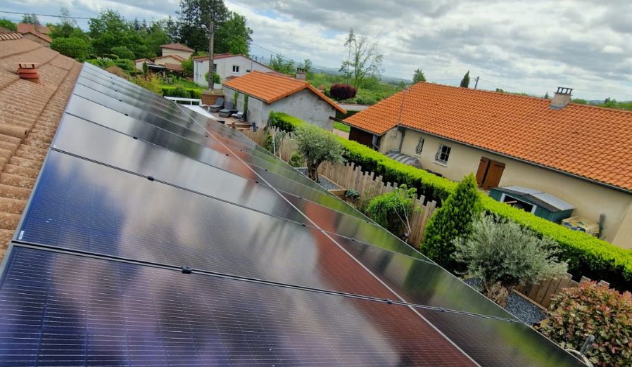 découvrez les meilleures solutions de panneaux photovoltaïques à lyon pour optimiser votre consommation d'énergie et réduire vos factures. profitez des avantages des énergies renouvelables et contribuez à la protection de l'environnement grâce à nos installations sur mesure.