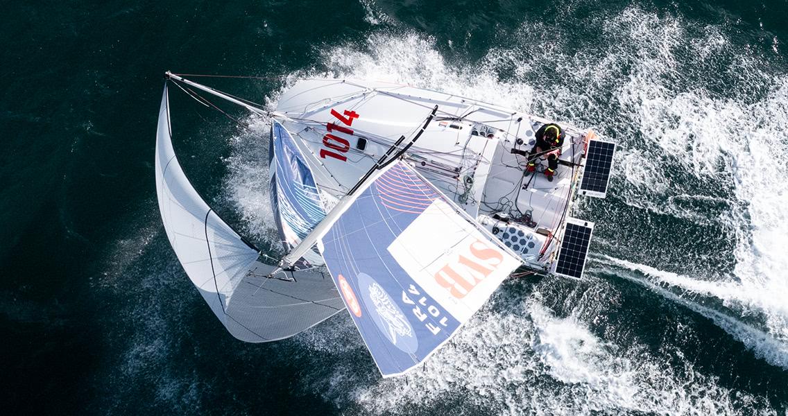 découvrez les avantages des panneaux solaires pour voiliers, une solution écologique et autonome pour alimenter votre bateau lors de vos navigations. profitez de l'énergie solaire tout en préservant l'environnement.