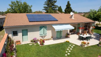 découvrez nos services d'installation de panneaux photovoltaïques edf, conçus pour maximiser votre production d'énergie solaire. profitez d'une énergie propre et réduisez vos factures d'électricité grâce à des solutions personnalisées et une expertise reconnue. contactez-nous dès aujourd'hui pour un audit gratuit de votre projet.