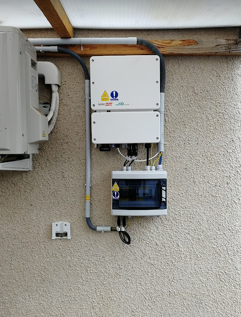 découvrez notre service d'installation d'onduleurs photovoltaïques de qualité, optimisant la performance de votre système solaire. profitez d'une expertise professionnelle pour transformer l'énergie solaire en électricité pour votre maison ou entreprise.