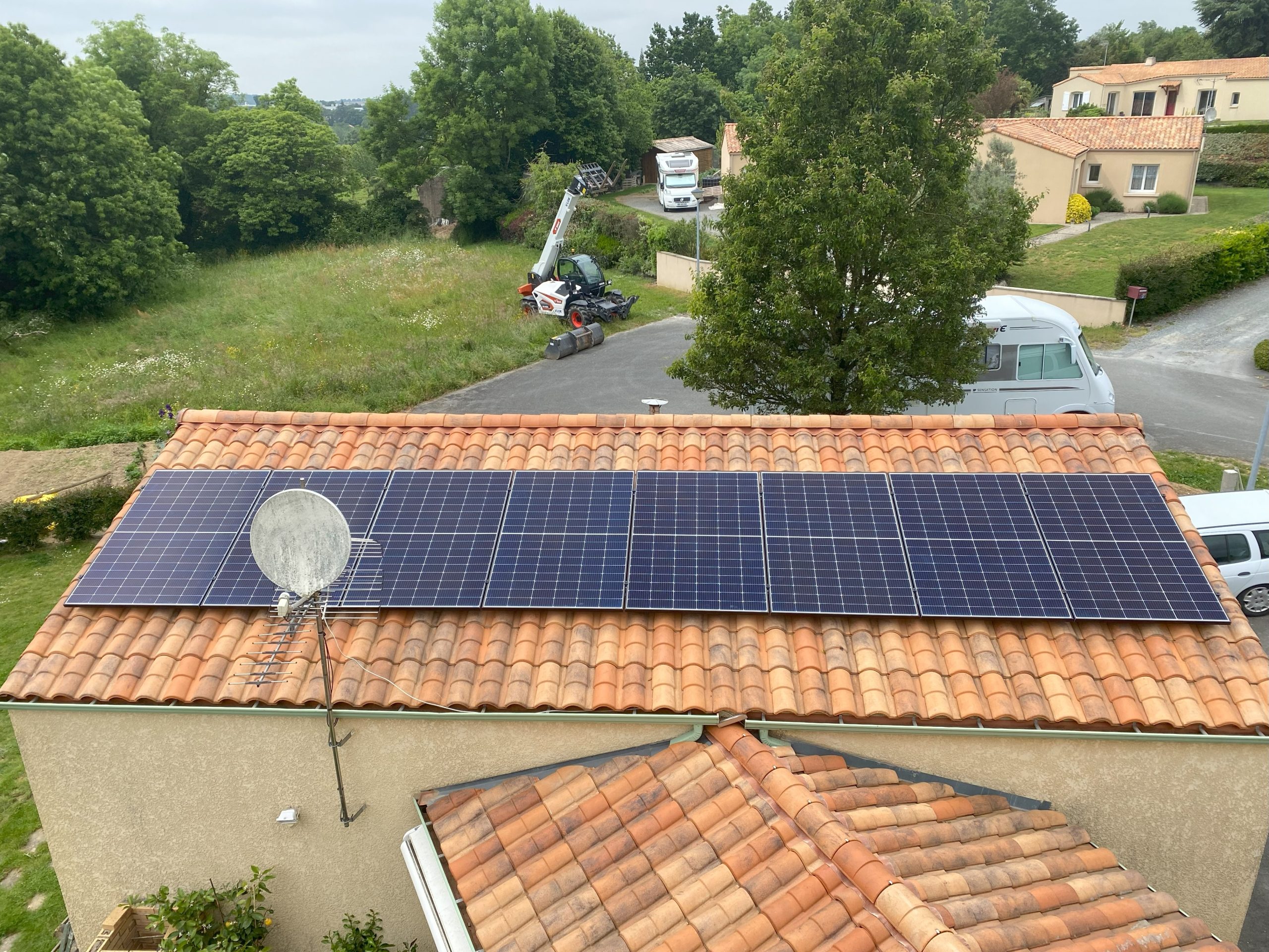 découvrez comment optimiser votre consommation d'énergie à la maison avec des panneaux photovoltaïques aux sables-d'olonne. profitez d'une solution écologique et économique pour produire votre propre électricité tout en réduisant vos factures énergétiques.