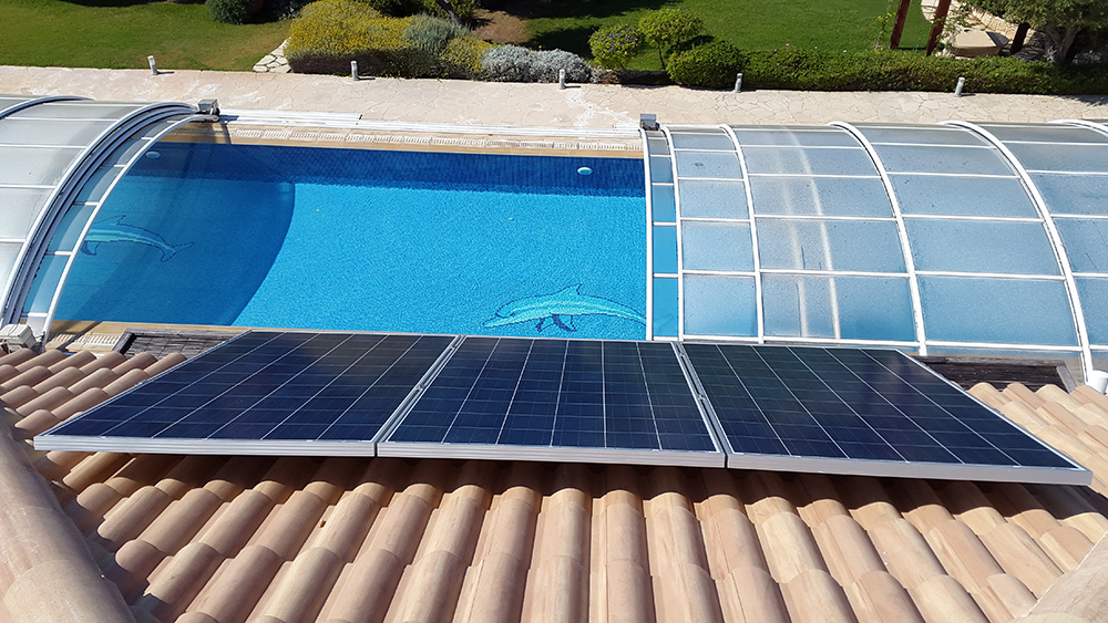 installation-panneau-solaire-pompe-piscine-2 Découvrez comment installer un panneau solaire pour votre pompe de piscine et réduire vos factures d'électricité !
