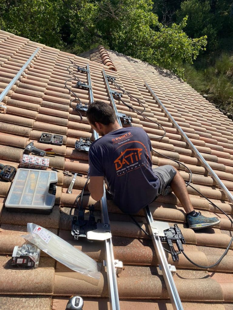 installation-panneaux-photovoltaiques-draguignan-1 entreprise installation panneaux photovoltaique draguignan