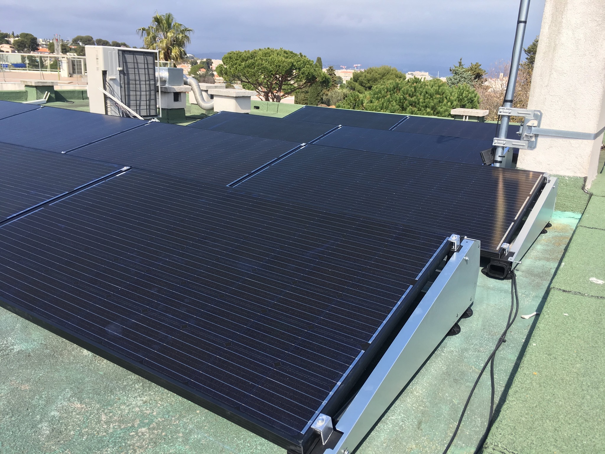 installation-panneaux-photovoltaiques-paca-2 Aide pour l'installation de panneaux photovoltaïques en PACA