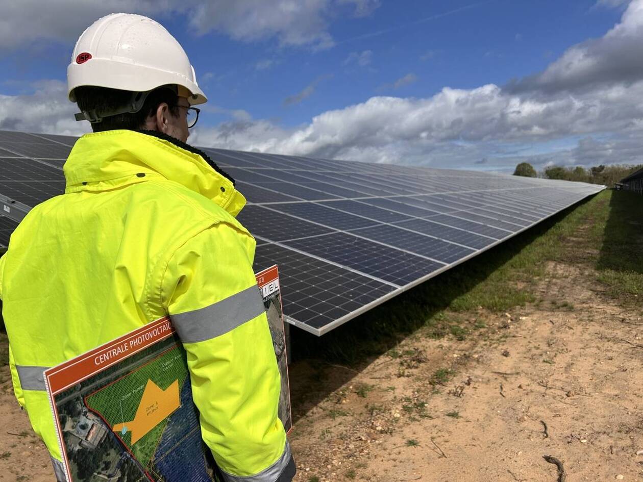 installation-panneaux-photovoltaiques-paris-3 panneau photovoltaique installation paris