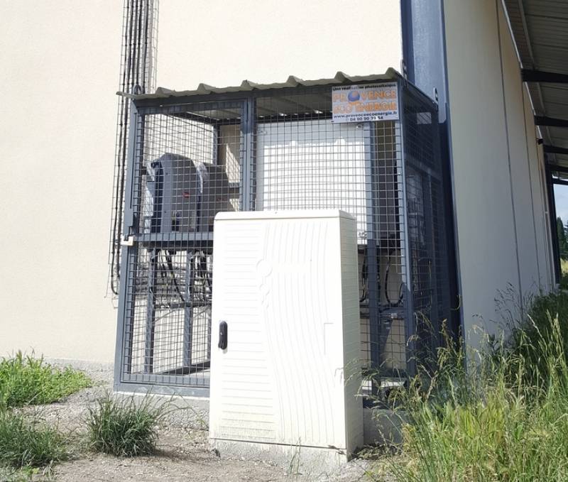 découvrez notre service d'installation de systèmes photovoltaïques de 100 kwc, adaptés à vos besoins énergétiques. profitez d'une énergie renouvelable, réduisez vos factures et contribuez à la protection de l'environnement. contactez-nous pour un devis personnalisé!