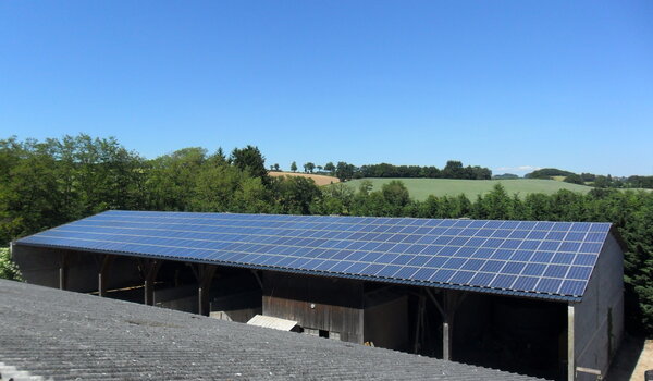 découvrez notre service d'installation photovoltaïque de 36 kwc, conçu pour maximiser votre production d'énergie solaire. profitez d'une solution durable et économique pour réduire vos factures d'électricité et contribuer à la transition énergétique. obtenez un devis personnalisé dès aujourd'hui !