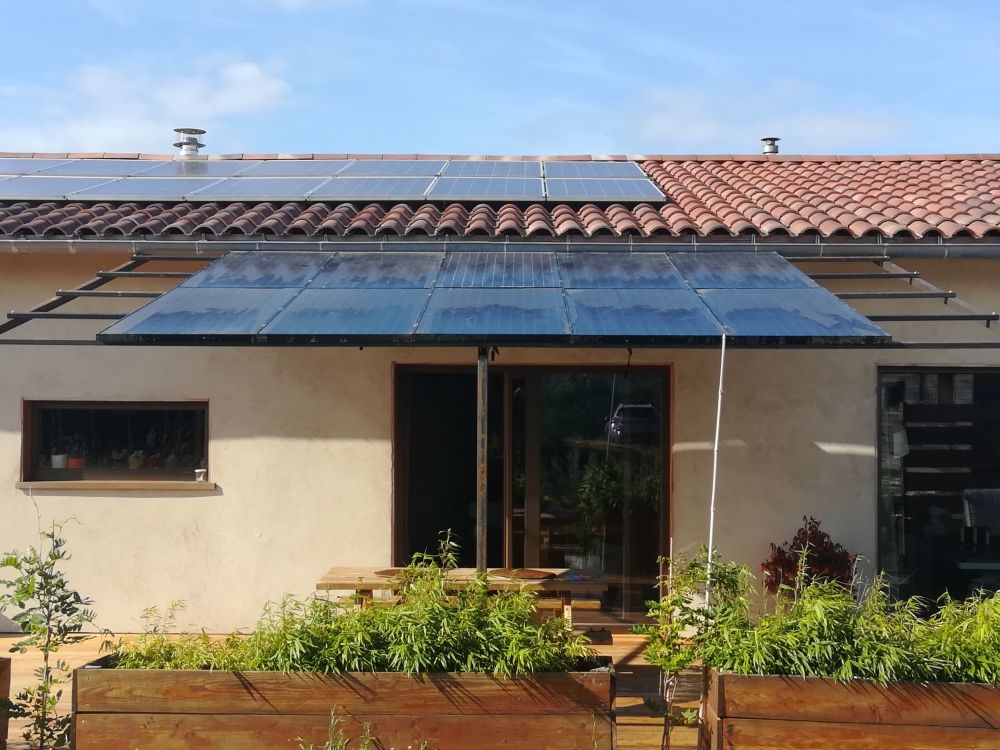 découvrez nos installations photovoltaïques en ariège pour un avenir énergétique durable. profitez d'une expertise locale, d'une technologie de pointe et d'un accompagnement personnalisé pour optimiser vos économies d'énergie grâce à l'énergie solaire.