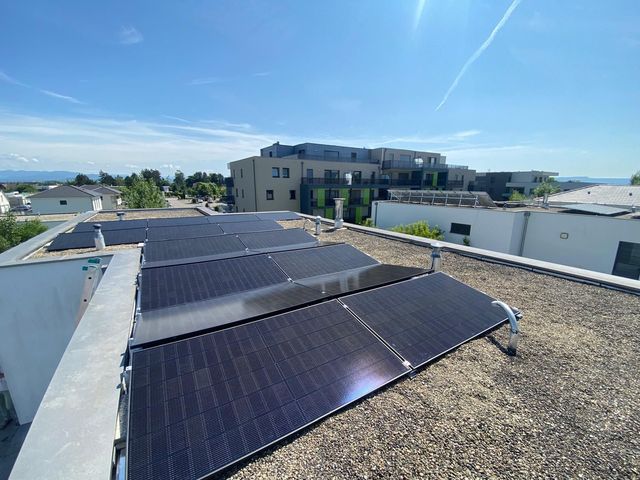 découvrez comment les panneaux solaires transforment les mairies en alsace en promoteurs d'énergies renouvelables. informez-vous sur les initiatives locales, les avantages écologiques et les économies d'énergie offertes par l'installation de systèmes photovoltaïques dans les bâtiments municipaux.