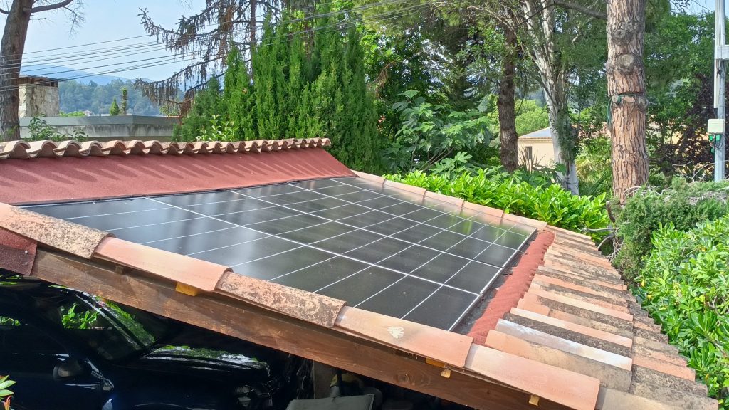 installation-photovoltaique-surimposition-et-fixation-3 Installation photovoltaïque : surimposition et pâte de fixation, tout ce qu'il faut savoir
