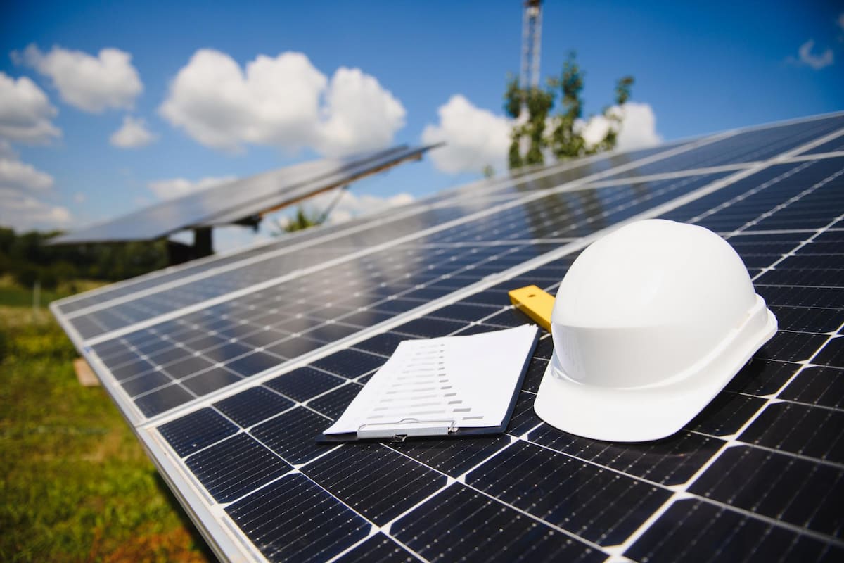 installer-panneaux-photovoltaiques-2 Installer des panneaux photovoltaïques : Guide pratique et astuces sur YouTube