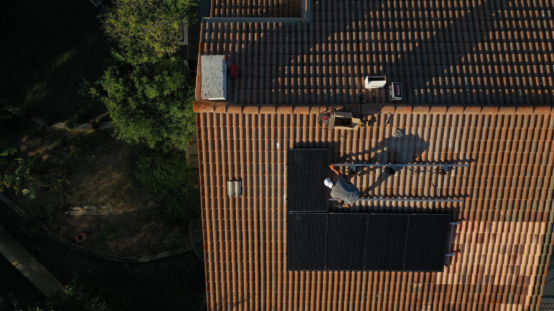 installer-panneaux-solaires-soi-meme-france-3 peut on installer des panneaux solaires soi-même en france