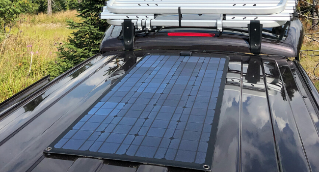 installer-panneaux-solaires-van Découvrez comment installer des panneaux solaires dans votre van et transformer votre voyage en véritable aventure !