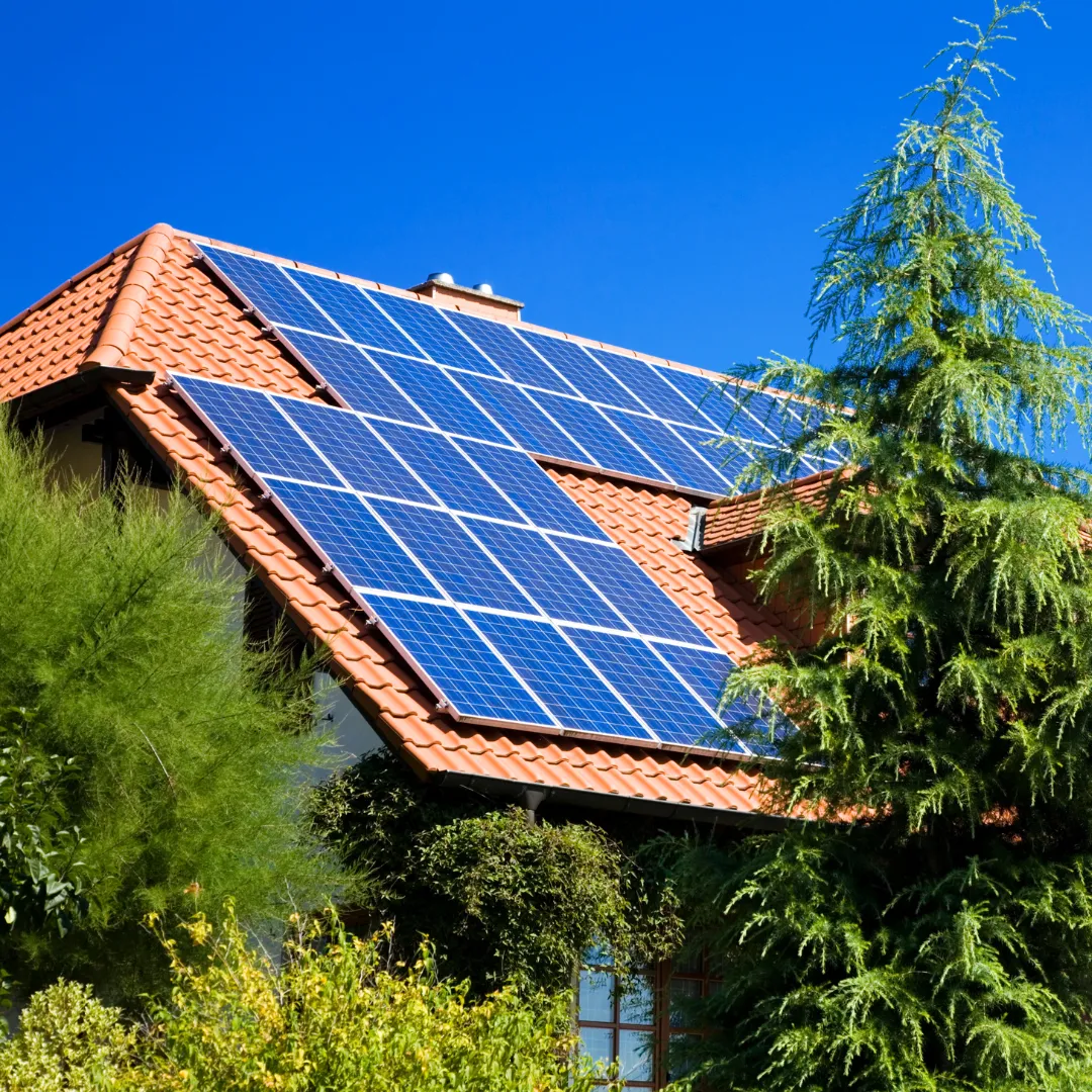 investir-photovoltaique-1 Investir dans une centrale photovoltaïque : découvrez le secret des riches pour devenir millionnaire !