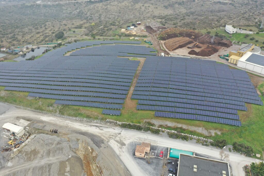 investissement-centrale-solaire-gevrey-chambertin-2 Investissement dans la centrale solaire de TotalEnergies à Gevrey-Chambertin : quels sont les acteurs intéressés ?