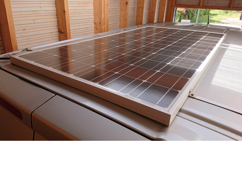 découvrez notre kit solaire pour van, la solution idéale pour alimenter vos aventures en plein air. profitez d'une autonomie énergétique grâce à notre système photovoltaïque facile à installer, conçu pour optimiser votre expérience de voyage, que ce soit en camping ou sur la route.
