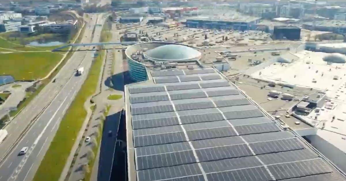 découvrez nos services d'installation photovoltaïque à nantes, conçus pour optimiser votre consommation d'énergie et réduire votre empreinte carbone. profitez d'une expertise locale pour des panneaux solaires de qualité, tout en contribuant à la transition énergétique.