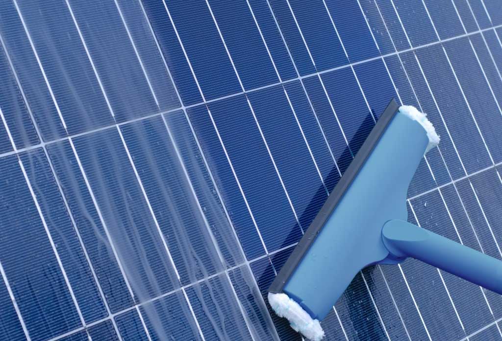 nettoyage-photovoltaique-1 Comment nettoyer efficacement votre installation photovoltaïque