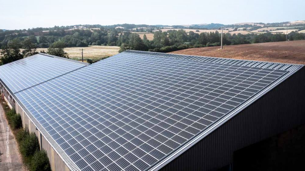 découvrez nos solutions d'installations photovoltaïques en france, adaptées à vos besoins énergétiques. profitez des avantages de l'énergie solaire pour réduire vos factures et contribuer à la transition écologique. obtenez des conseils d'experts et un accompagnement personnalisé pour votre projet.