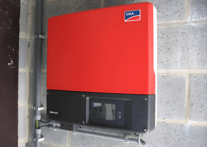 onduleur-photovoltaique-3 onduleur installation photovoltaique maison