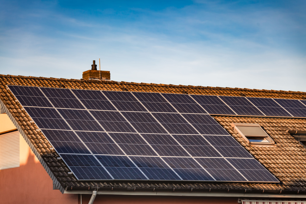 panneau-solaire-factures-1 Découvrez comment un simple panneau solaire peut transformer votre facture d'eau chaude !