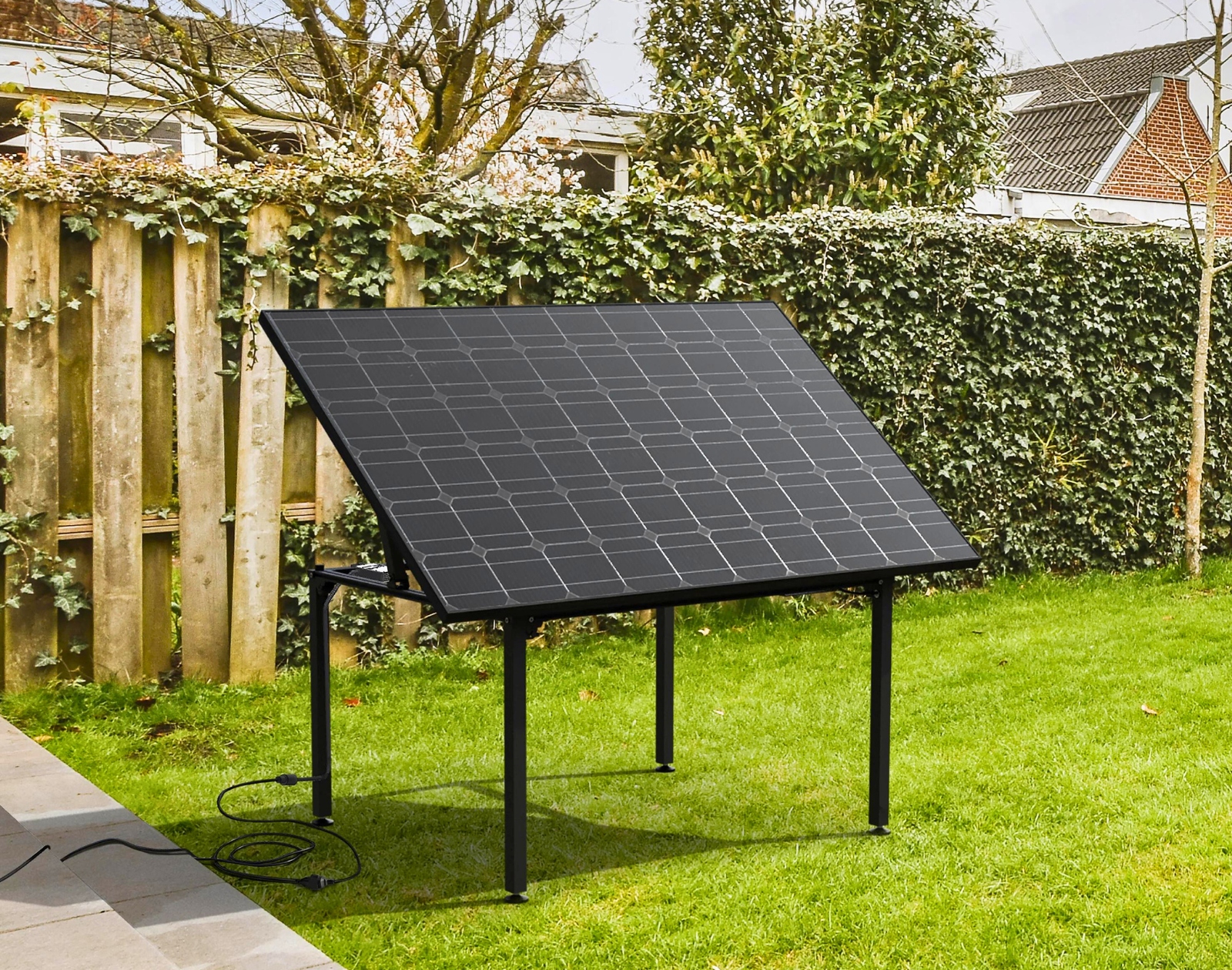 panneau-solaire-jardin Découvrez pourquoi installer un panneau solaire dans votre jardin va changer votre vie !
