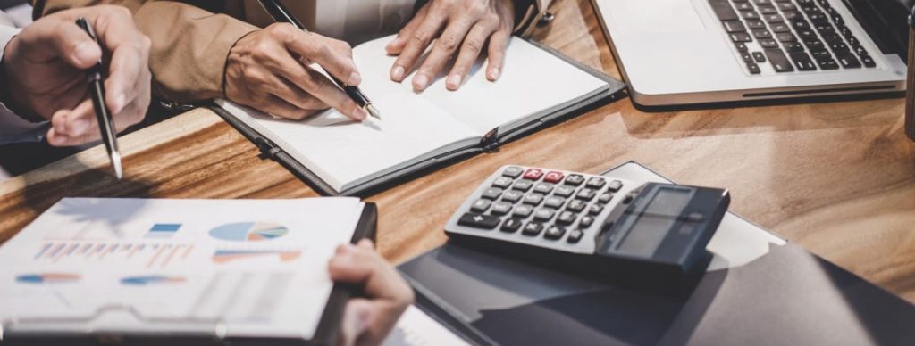 découvrez comment les panneaux photovoltaïques peuvent influencer vos impôts. informez-vous sur les avantages fiscaux, les crédits d'impôt et les déductions disponibles pour les installations solaires afin d'optimiser votre investissement tout en contribuant à une énergie plus verte.