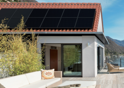 panneaux-solaires-2025 Découvrez pourquoi les prix des panneaux solaires vont exploser en 2025 !