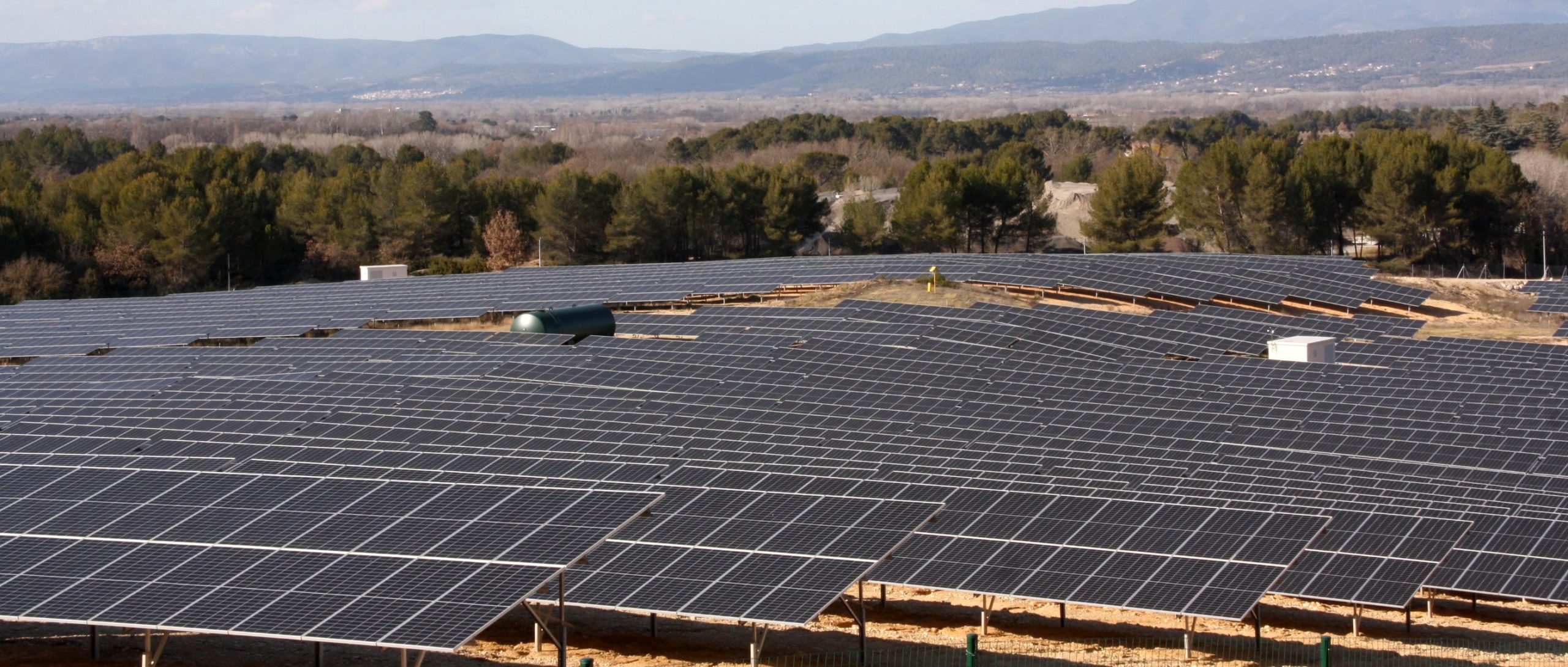 parc-photovoltaique-1 installation parc photovoltaique