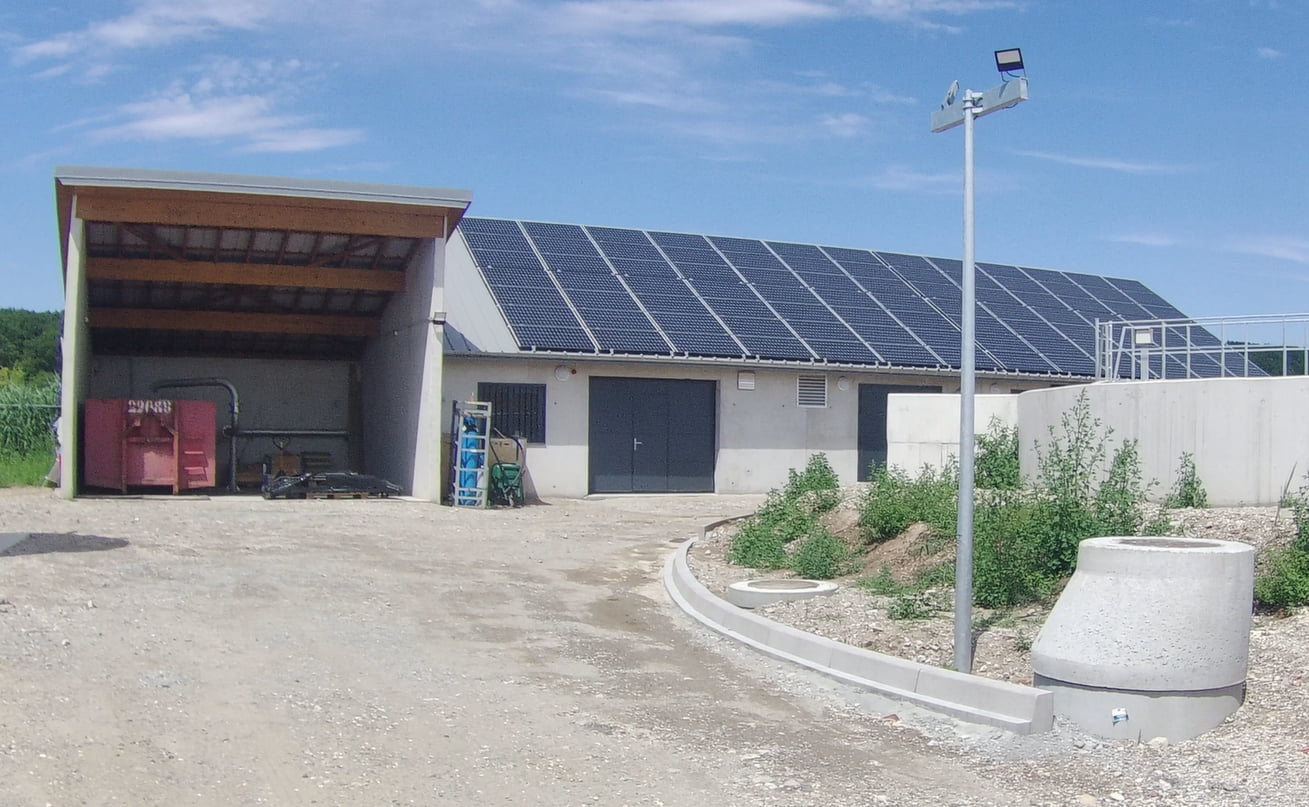 photovoltaique-mairie-alsace-2 Installation photovoltaïque sur le toit de la mairie en Alsace : un pas vers l'énergie durable