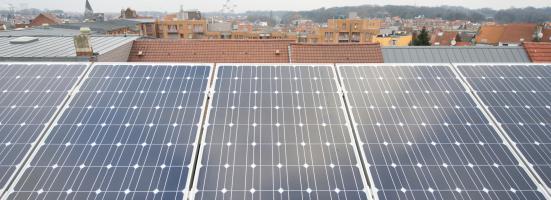 découvrez les avantages des panneaux photovoltaïques pour votre toiture : une solution écologique et économique pour produire votre propre électricité, réduire vos factures énergétiques et contribuer à la préservation de l'environnement.