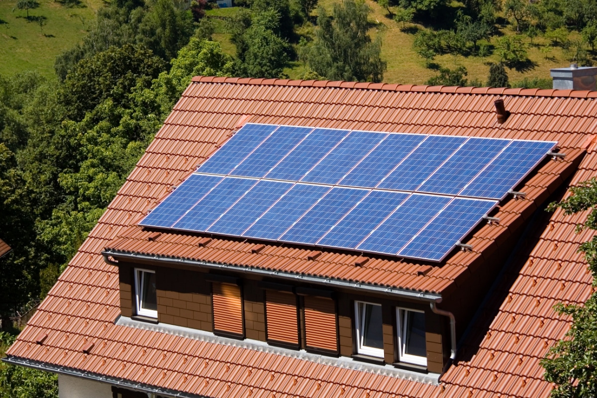 découvrez les prix d'installation de panneaux photovoltaïques pour réduire vos factures d'énergie et contribuer à une planète plus verte. obtenez des conseils sur les subventions disponibles et les meilleures options pour votre projet d'énergie solaire.