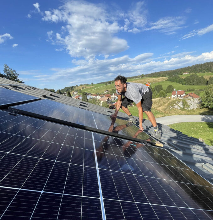 découvrez les meilleurs prix pour des panneaux solaires de 90m2 adaptés à votre projet énergétique. comparez les offres, économisez sur votre facture d'électricité et optez pour une énergie renouvelable efficace.