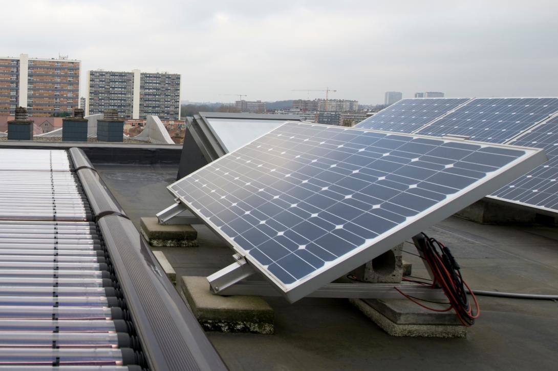 reglementation-photovoltaique-toit-plat Installation photovoltaïque sur toit plat : comprendre la réglementation