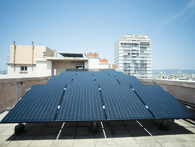 reglementation-photovoltaique-toit-plat Installation photovoltaïque sur toit plat : comprendre la réglementation