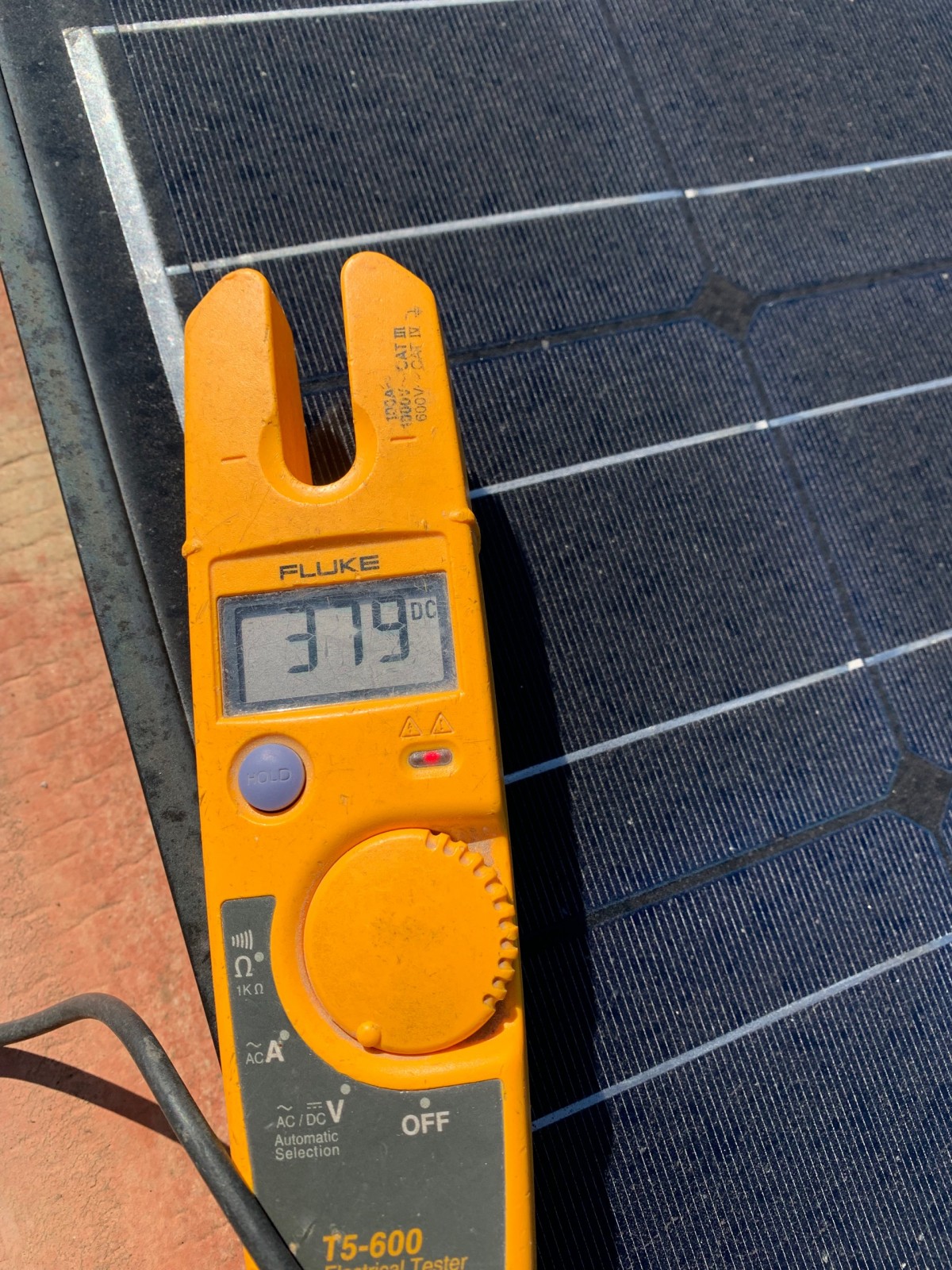 reparation-onduleur-photovoltaique-1 réparer un onduleur dans une installation photovoltaique