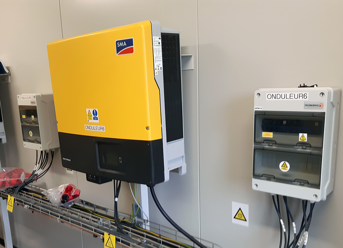 reparation-onduleur-photovoltaique-sarthe réparer un onduleur dans une installation photovoltaique en sarthe