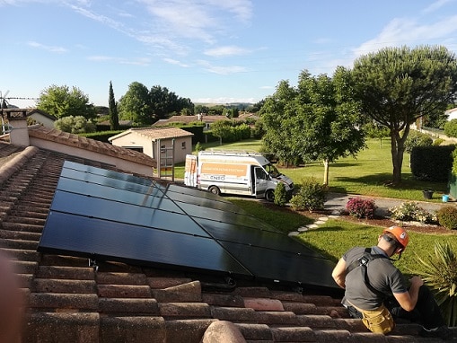 surimposition-photovoltaique-2 Découvrez pourquoi la surimposition photovoltaïque pourrait révolutionner votre facture d'électricité !