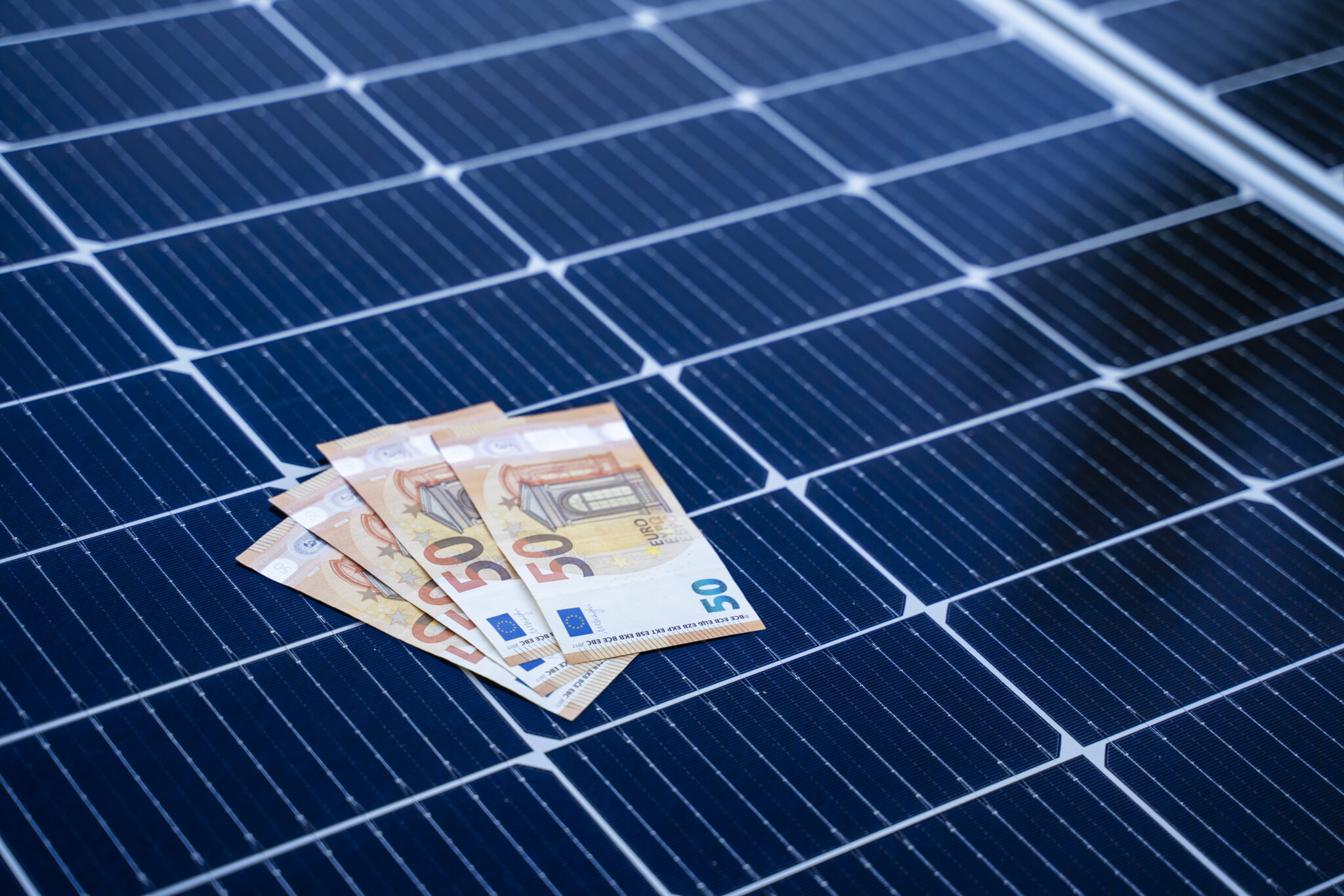 découvrez les différents aspects du coût photovoltaïque, incluant les investissements initiaux, les économies potentielles et les subventions disponibles pour rendre l’énergie solaire accessible à tous.
