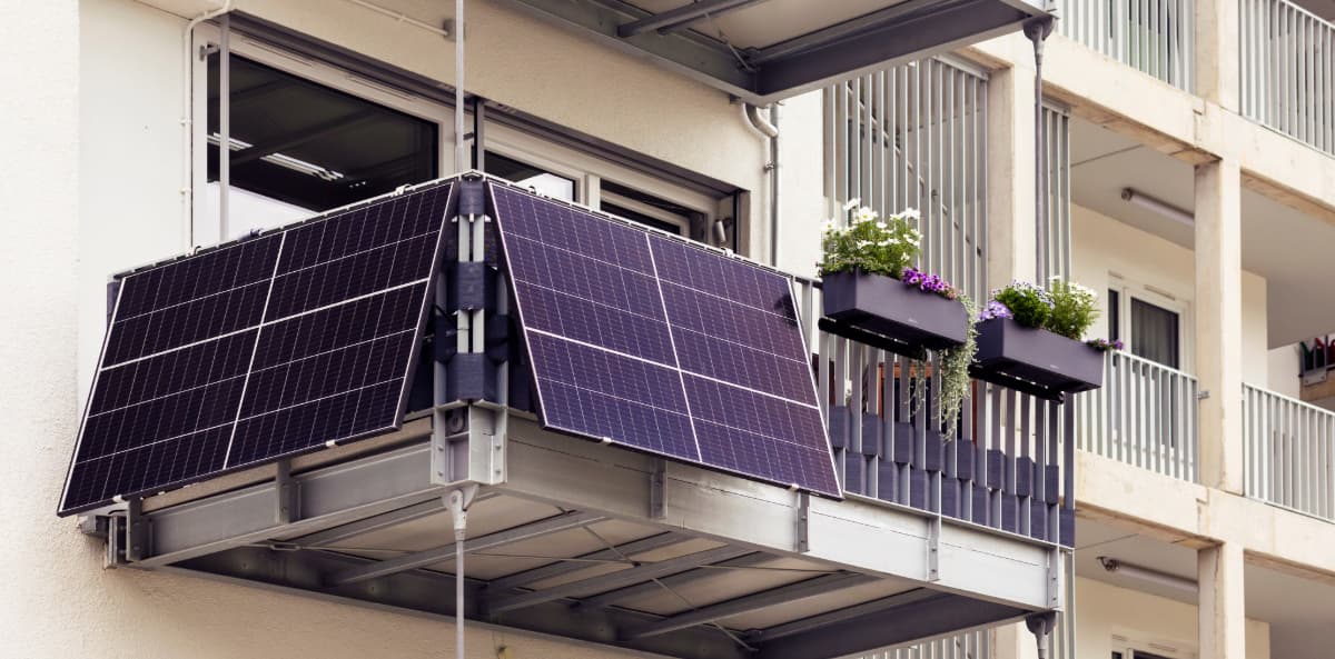 credits-panneaux-photovoltaiques-2025-1 Les crédits d'installation de panneaux photovoltaïques en 2025 : ce qu'il faut savoir