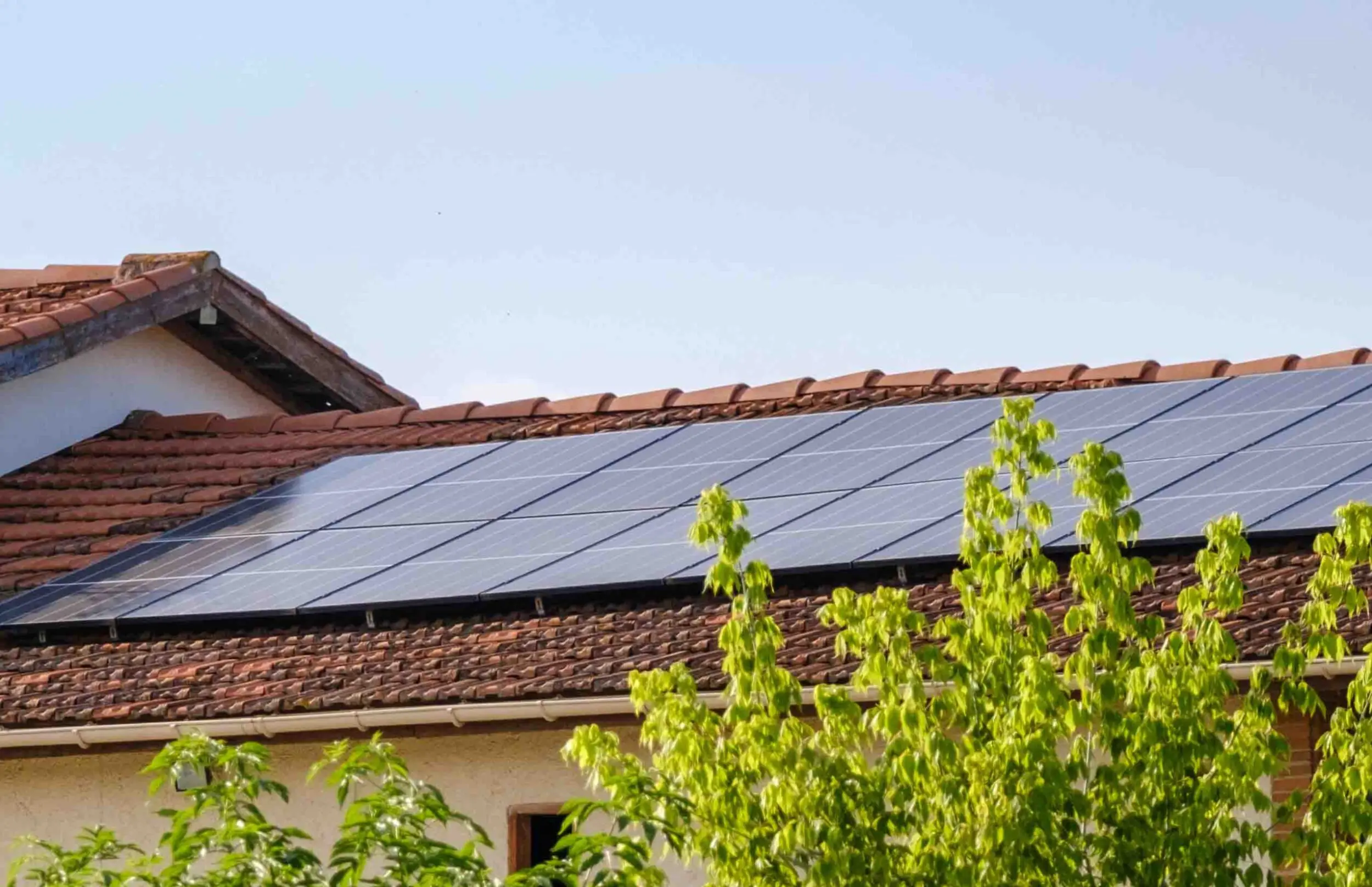 guide-panneaux-photovoltaiques-9-kw-edf Installation de panneaux photovoltaïques 9 kilowatt : guide complet pour bénéficier d'EDF