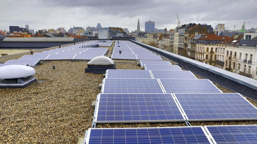 guide-panneaux-photovoltaiques-bruxelles-1 Installation de panneaux photovoltaïques à Bruxelles : guide pratique et conseils